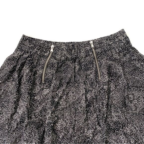 ✨ VANS ZIPPER SKIRT ✨ - Picture 2 of 4